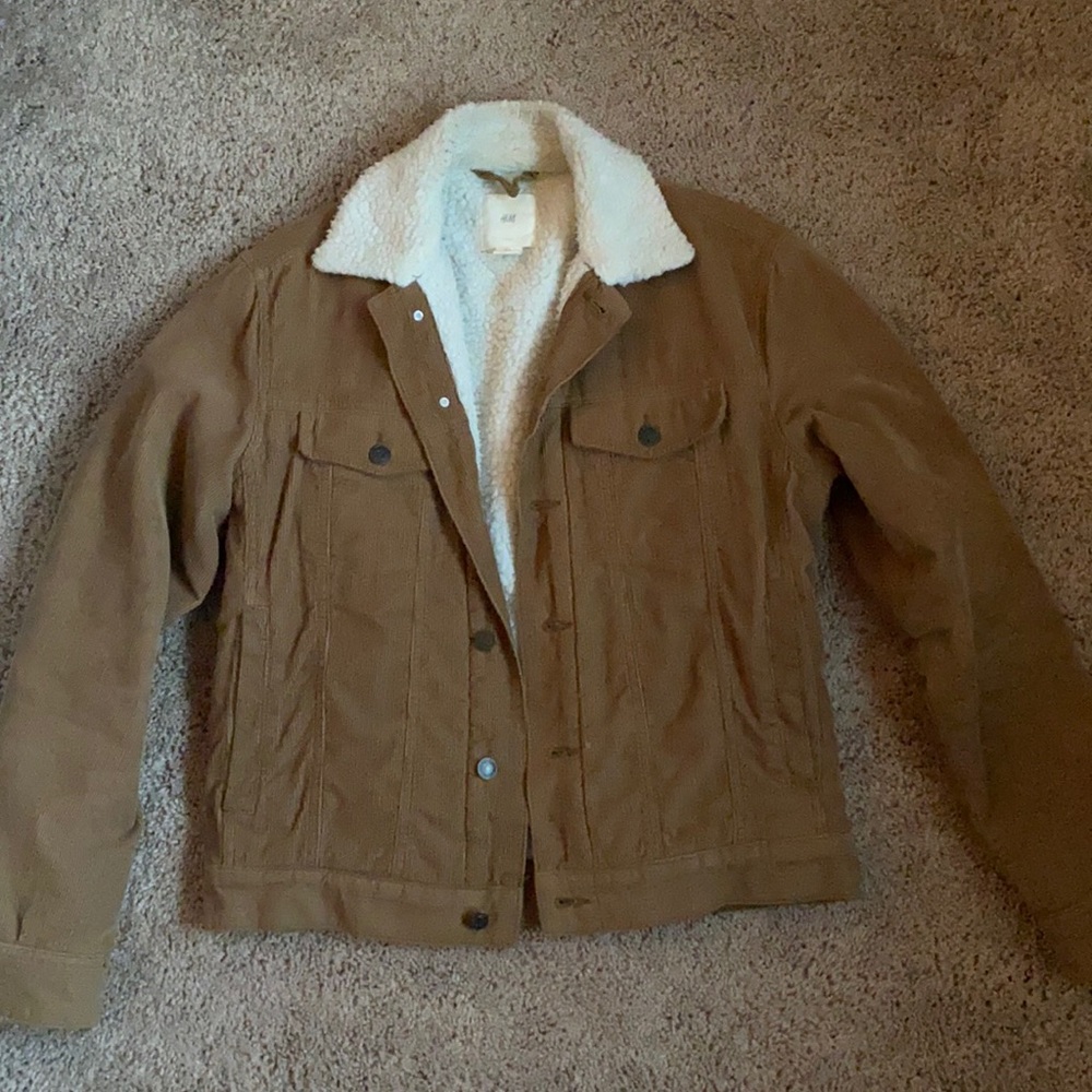 Tan jacket w sherpa collar and lining